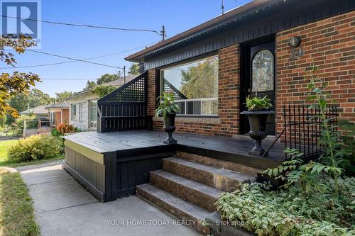 30 Hewson Crescent, Halton Hills, ON - Outdoor With Deck Patio Veranda With Exterior