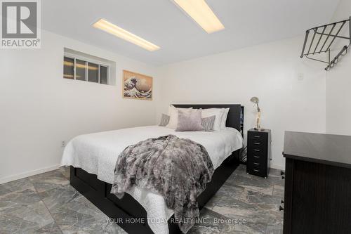 30 Hewson Crescent, Halton Hills, ON - Indoor Photo Showing Bedroom