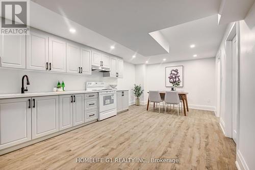 278 Mississauga Valley Boulevard, Mississauga, ON - Indoor