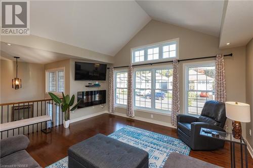 8 Trillium Drive, North Bay, ON - Indoor Photo Showing Living Room