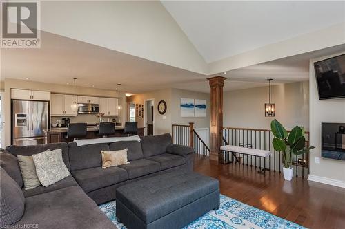 8 Trillium Drive, North Bay, ON - Indoor Photo Showing Living Room