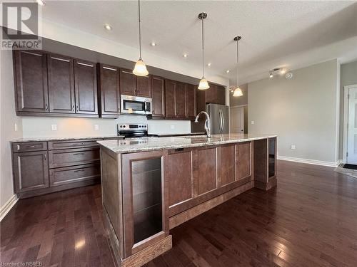 29 Francis Street, North Bay, ON - Indoor Photo Showing Kitchen With Stainless Steel Kitchen With Upgraded Kitchen