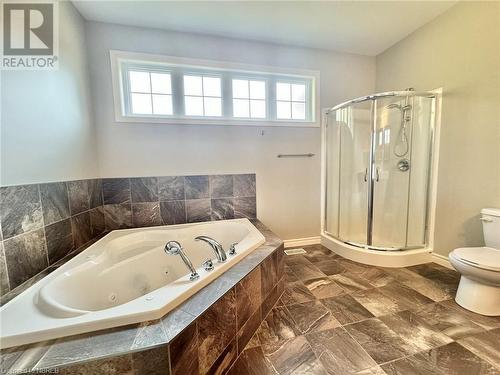 29 Francis Street, North Bay, ON - Indoor Photo Showing Bathroom