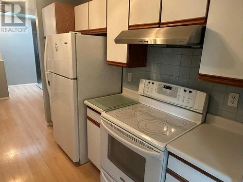 211 2Nd Street, Vernon, BC - Indoor Photo Showing Kitchen