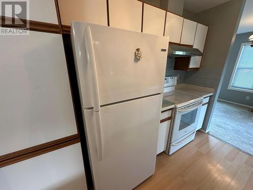 211 2Nd Street, Vernon, BC - Indoor Photo Showing Kitchen