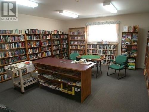 211 2Nd Street, Vernon, BC - Indoor Photo Showing Other Room