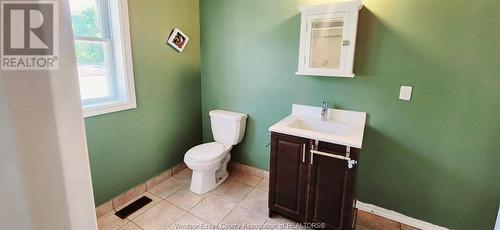 342 Renaud Line, Lakeshore, ON - Indoor Photo Showing Bathroom