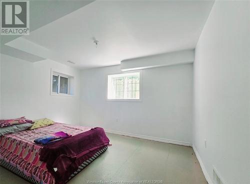 342 Renaud Line, Lakeshore, ON - Indoor Photo Showing Bedroom