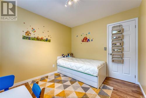 1155 Lakeview Avenue, Windsor, ON - Indoor Photo Showing Bedroom