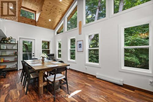 12 Hayhoe Road, Seguin, ON - Indoor Photo Showing Dining Room