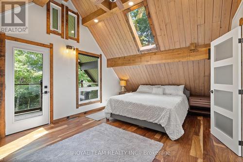 12 Hayhoe Road, Seguin, ON - Indoor Photo Showing Bedroom