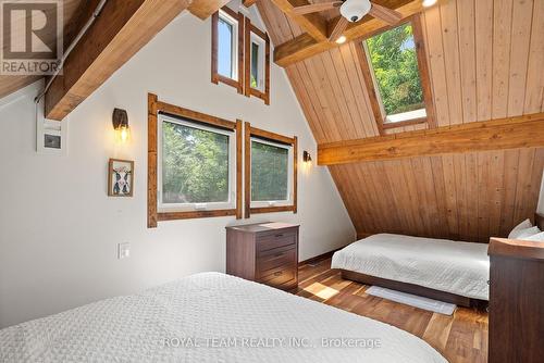 12 Hayhoe Road, Seguin, ON - Indoor Photo Showing Bedroom