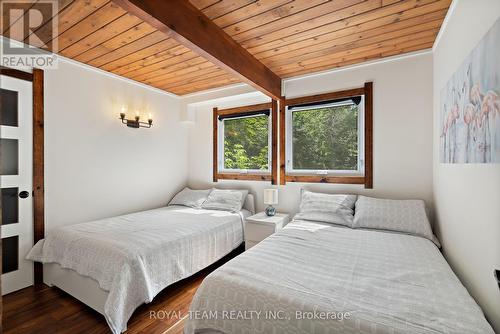 12 Hayhoe Road, Seguin, ON - Indoor Photo Showing Bedroom