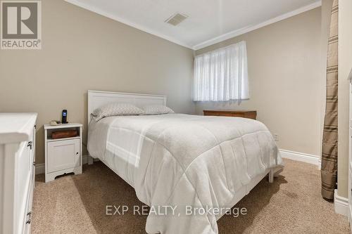 28 Grove Street, Hamilton (Corktown), ON - Indoor Photo Showing Bedroom