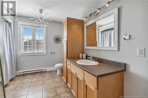 369 Rennick Road, Moncton, NB - Indoor Photo Showing Bathroom