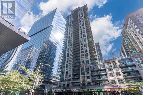 3001 - 30 Grand Trunk Crescent, Toronto (Waterfront Communities), ON - Outdoor With Balcony With Facade