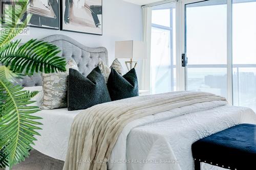 3001 - 30 Grand Trunk Crescent, Toronto (Waterfront Communities), ON - Indoor Photo Showing Bedroom