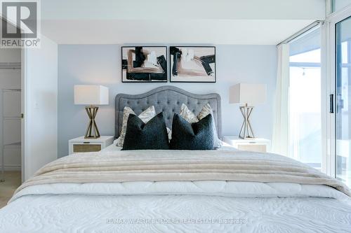 3001 - 30 Grand Trunk Crescent, Toronto (Waterfront Communities), ON - Indoor Photo Showing Bedroom