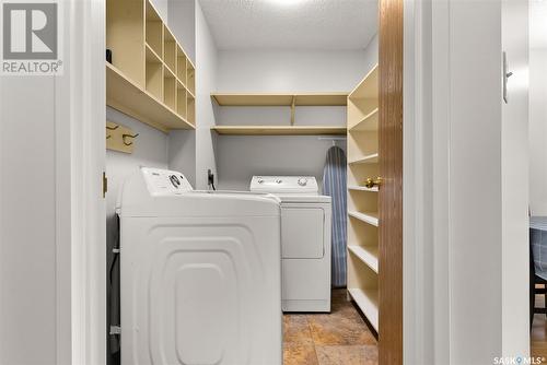 302 3420 Park Street, Regina, SK - Indoor Photo Showing Laundry Room