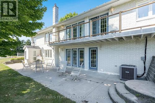 1331 Flos Road 3 E, Springwater, ON - Outdoor