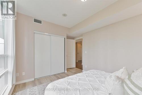 405 - 2240 Lakeshore Boulevard W, Toronto, ON - Indoor Photo Showing Bedroom