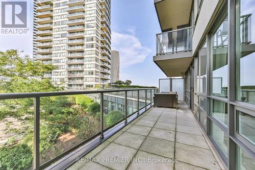 405 - 2240 Lakeshore Boulevard W, Toronto, ON - Outdoor With Balcony With Exterior