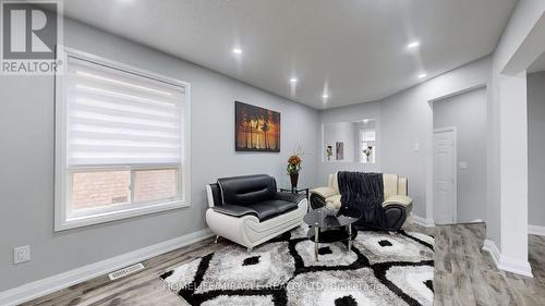 18 Sunny Glen Crescent, Brampton (Northwest Sandalwood Parkway), ON - Indoor