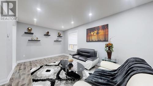 18 Sunny Glen Crescent, Brampton (Northwest Sandalwood Parkway), ON - Indoor