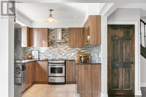 57 Marlington Crescent, Toronto (Downsview-Roding-Cfb), ON - Indoor Photo Showing Kitchen With Upgraded Kitchen