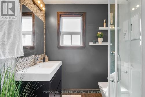 57 Marlington Crescent, Toronto (Downsview-Roding-Cfb), ON - Indoor Photo Showing Bathroom