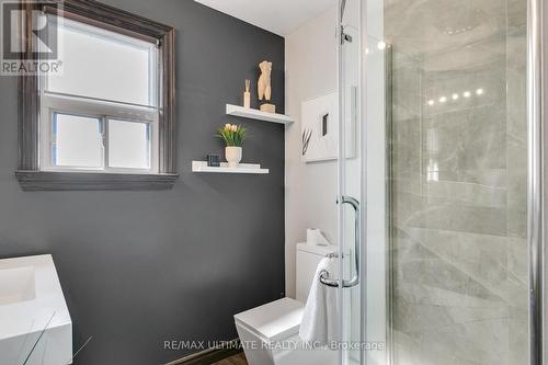 57 Marlington Crescent, Toronto (Downsview-Roding-Cfb), ON - Indoor Photo Showing Bathroom