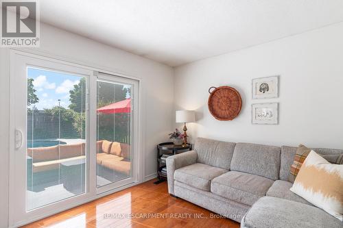 95 Elgin Drive, Brampton (Brampton South), ON - Indoor Photo Showing Living Room