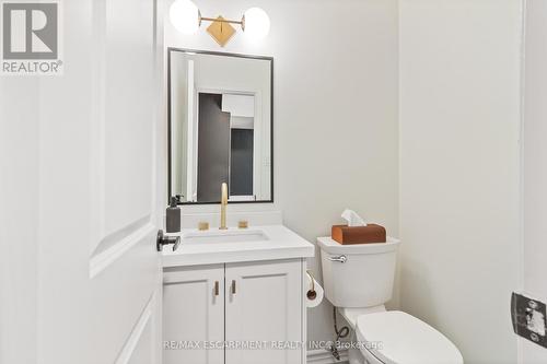 95 Elgin Drive, Brampton, ON - Indoor Photo Showing Bathroom