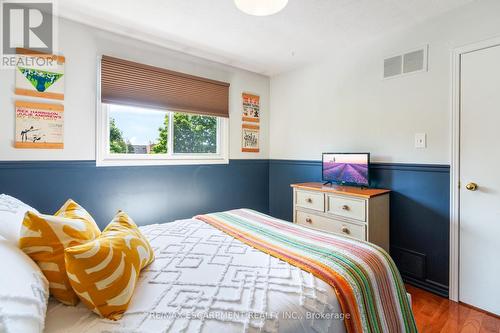 95 Elgin Drive, Brampton (Brampton South), ON - Indoor Photo Showing Bedroom