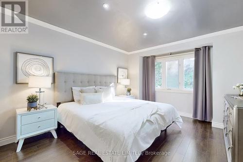 20 - 2275 Credit Valley Road, Mississauga, ON - Indoor Photo Showing Bedroom