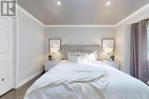 20 - 2275 Credit Valley Road, Mississauga (Central Erin Mills), ON - Indoor Photo Showing Bedroom