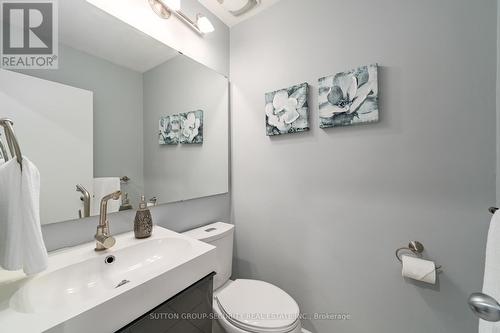 25 Parkchester Road, Toronto, ON - Indoor Photo Showing Bathroom