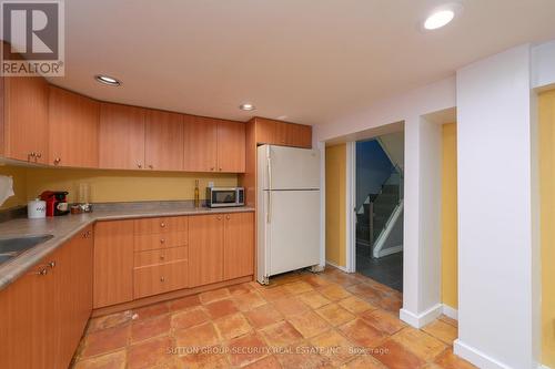 25 Parkchester Road, Toronto (Brookhaven-Amesbury), ON - Indoor Photo Showing Kitchen