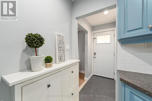 25 Parkchester Road, Toronto (Brookhaven-Amesbury), ON - Indoor Photo Showing Other Room