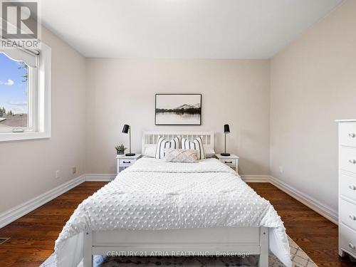 59 Leicester Road, Richmond Hill, ON - Indoor Photo Showing Bedroom