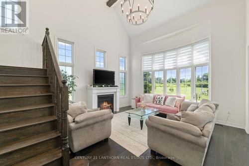 10 Waterview Court, Quinte West, ON - Indoor Photo Showing Living Room With Fireplace