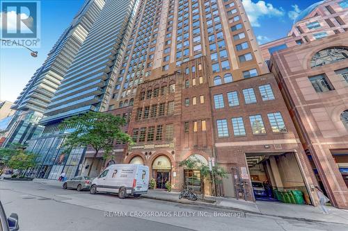 1604 - 25 Grenville Street, Toronto, ON - Outdoor With Facade