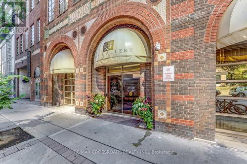 1604 - 25 Grenville Street, Toronto, ON - Outdoor