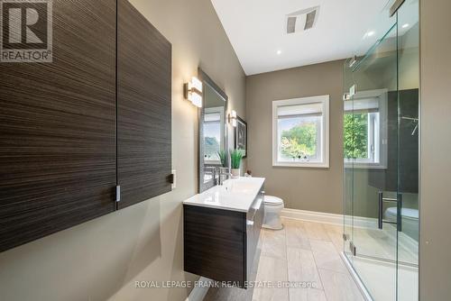 77 Peel Street, Kawartha Lakes (Lindsay), ON - Indoor Photo Showing Bathroom