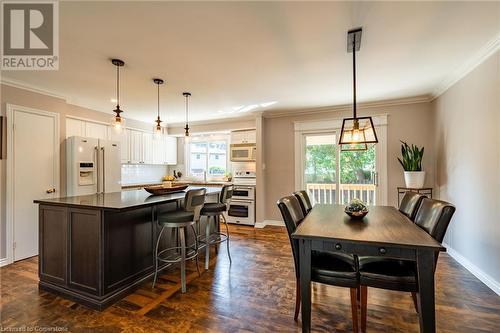 498 Sparling Crescent, Burlington, ON - Indoor Photo Showing Dining Room