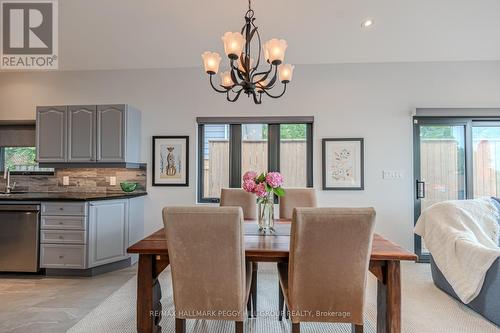 46 Gooch Park Drive, Innisfil, ON - Indoor Photo Showing Dining Room