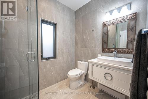 46 Gooch Park Drive, Innisfil, ON - Indoor Photo Showing Bathroom