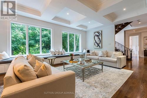 85 Valecrest Drive, Toronto (Edenbridge-Humber Valley), ON - Indoor Photo Showing Living Room