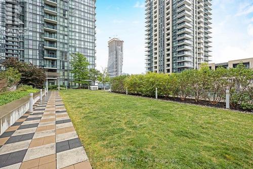 2807 - 4099 Brickstone Mews, Mississauga, ON - Outdoor With Balcony With Facade