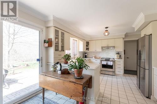 64 Sherwood Avenue, London, ON - Indoor Photo Showing Kitchen